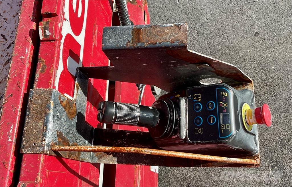 MEC 1930SE Piattaforme a pantografo