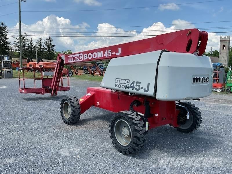 MEC 45J Piattaforme a braccio telescopico