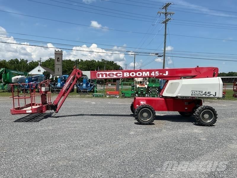 MEC 45J Piattaforme a braccio telescopico