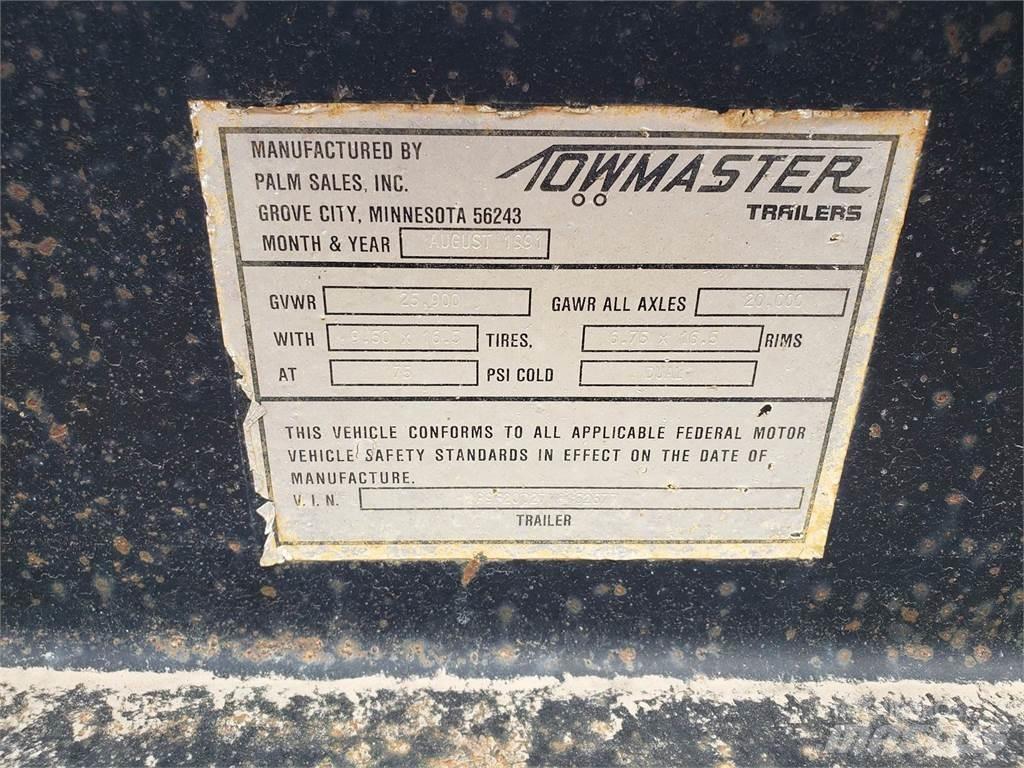TOWMASTER  Rimorchio per il trasporto di veicoli