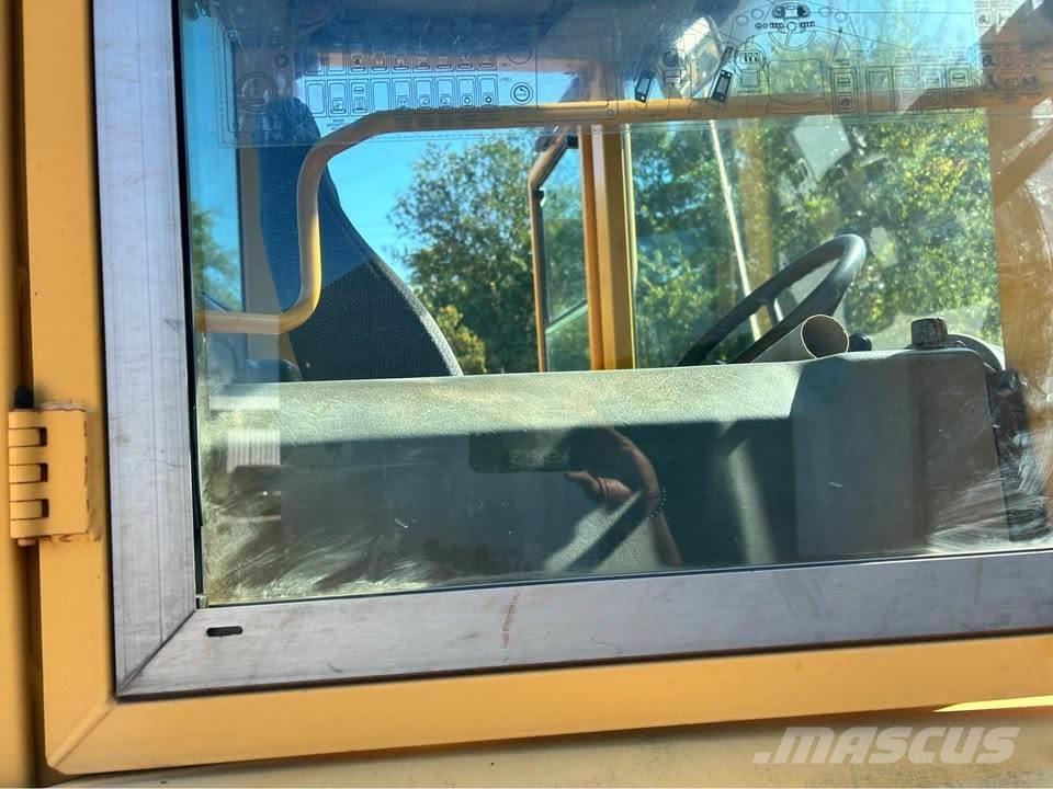 Volvo L60E Pale gommate