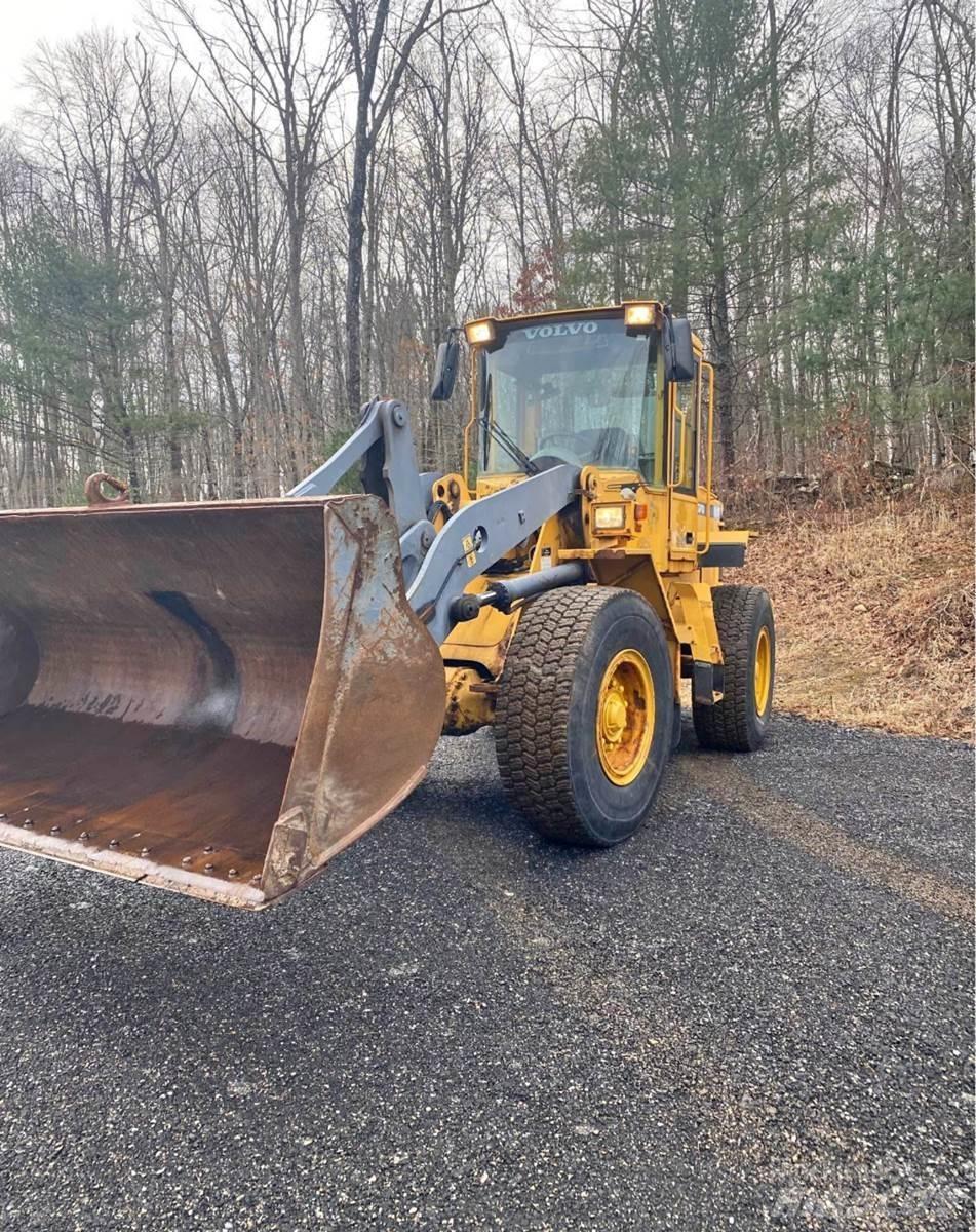Volvo L70D Pale gommate