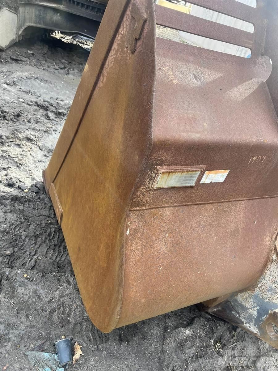 Volvo L70E Benne