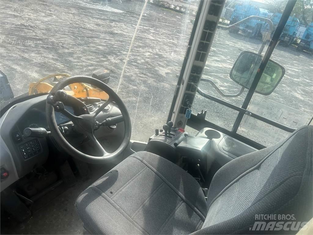 Volvo L70G Pale gommate