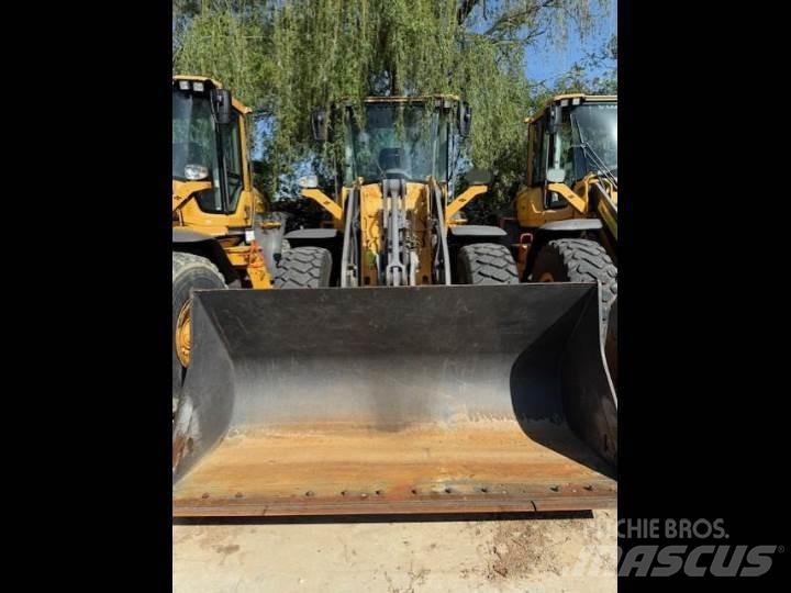 Volvo L70H Pale gommate