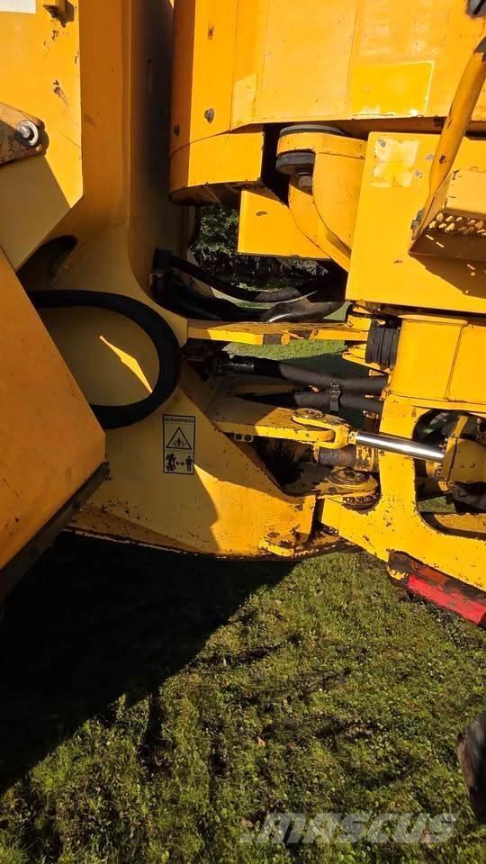 Volvo L90C Pale gommate