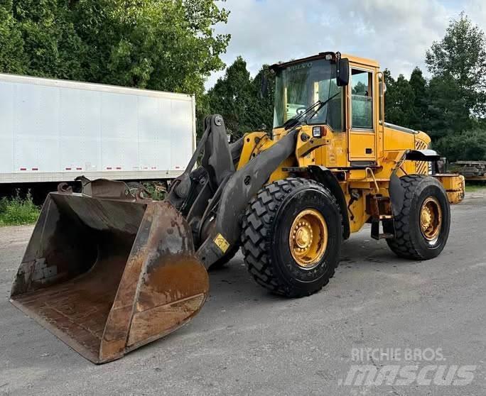 Volvo L90E Pale gommate