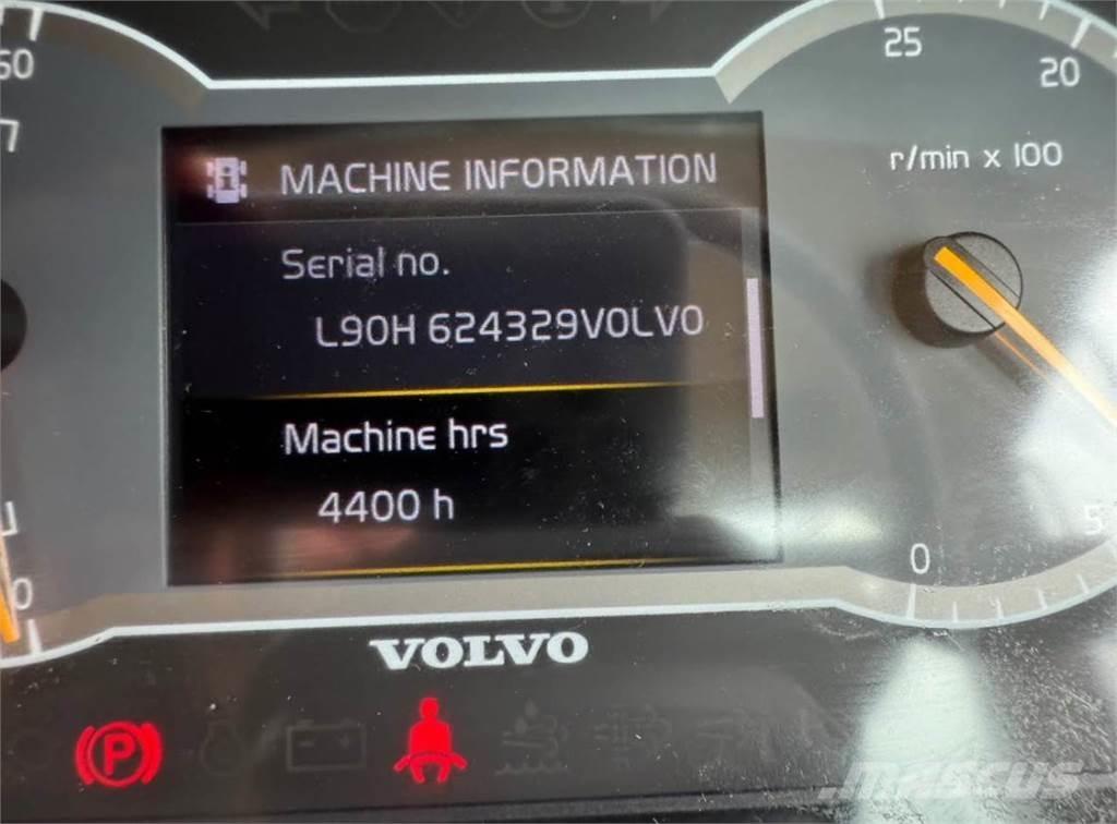 Volvo L90H Pale gommate
