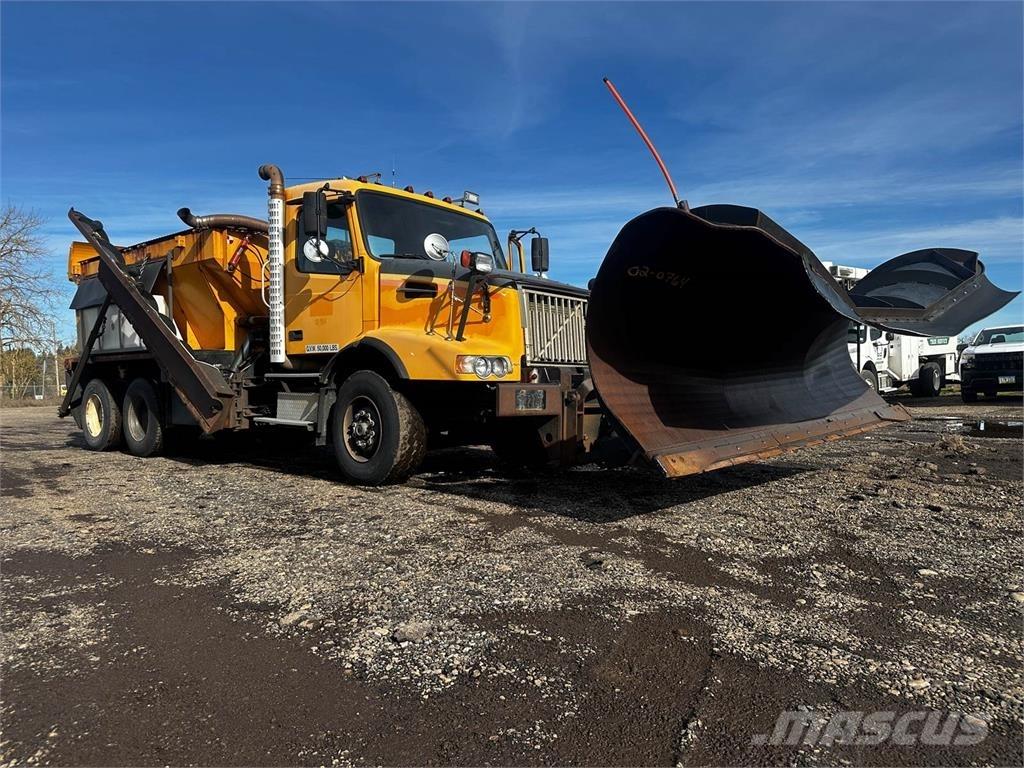 Volvo VHD Lame spazzaneve e aratri