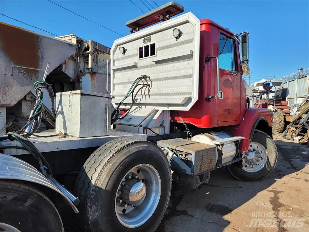 Volvo WG64 Motrici e Trattori Stradali