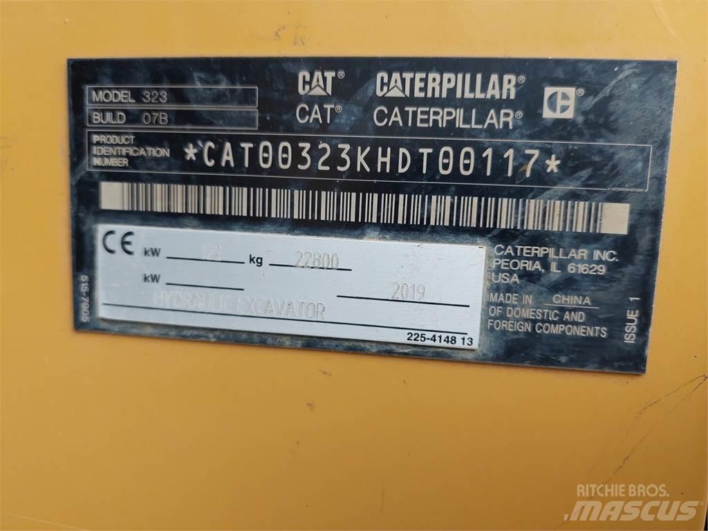 CAT 323 Escavatori cingolati