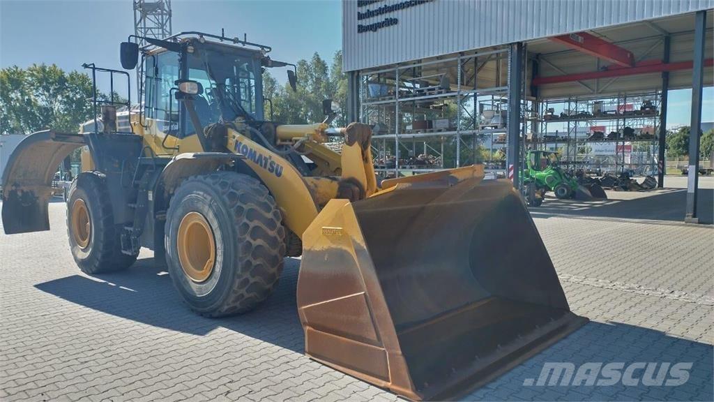 Komatsu WA 470-8 Pale gommate