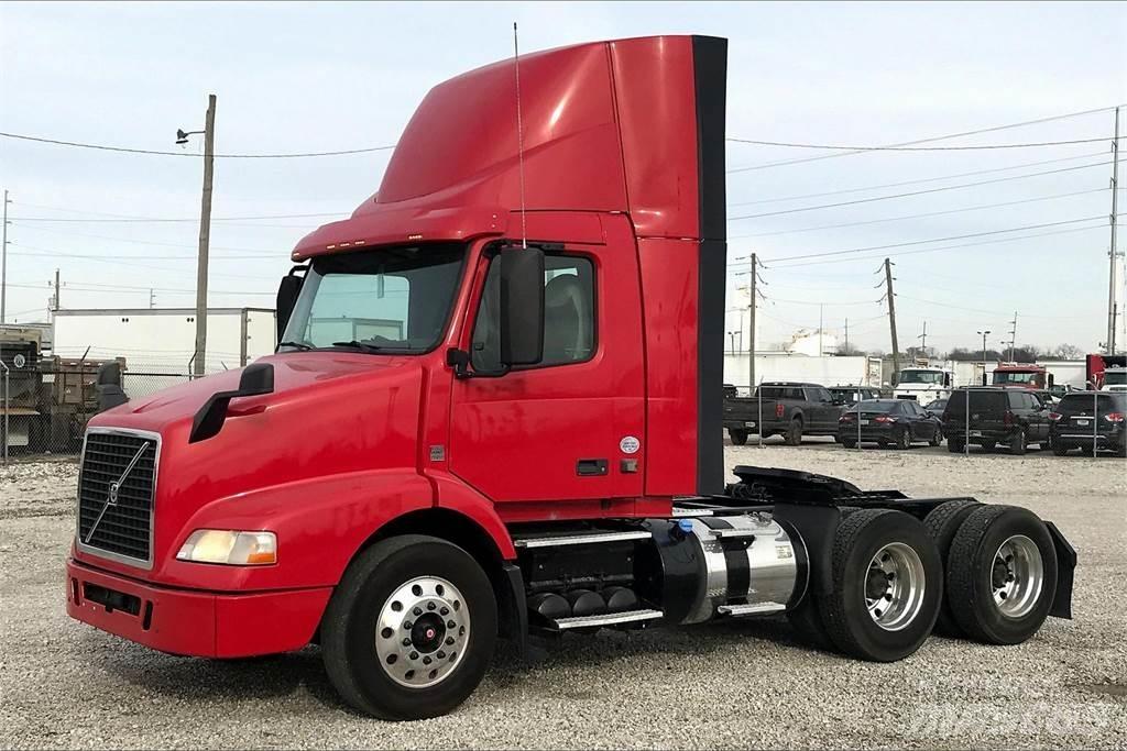 Volvo VNM Autocabinati