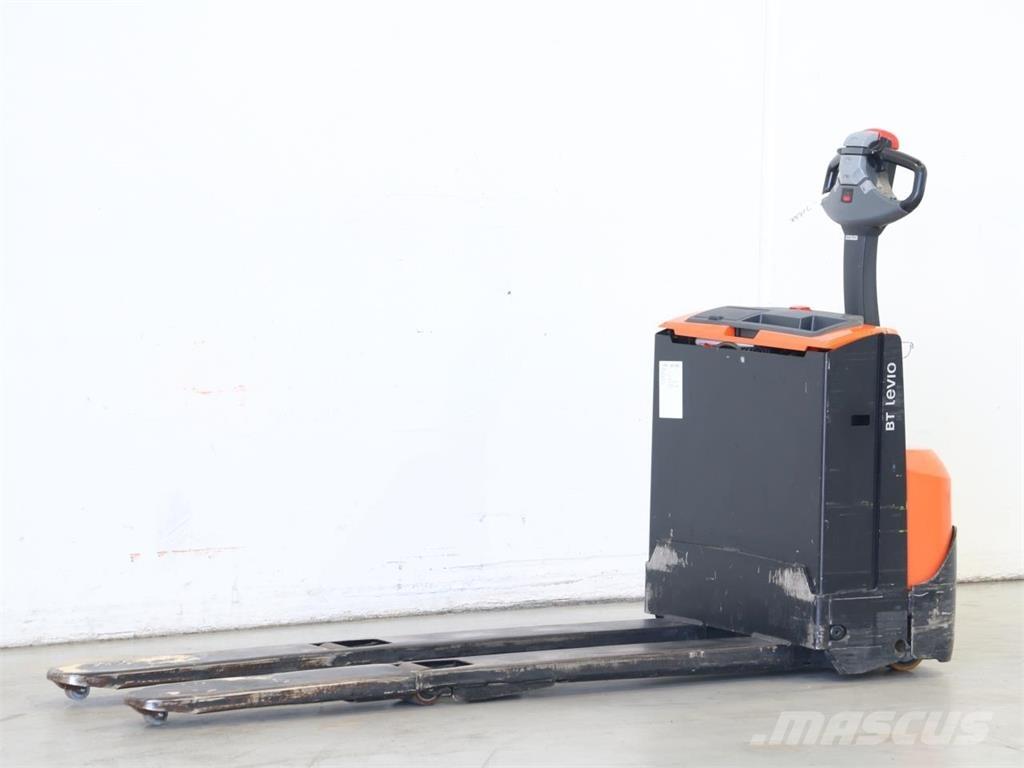 BT LWE160 Transpallet uomo a terra