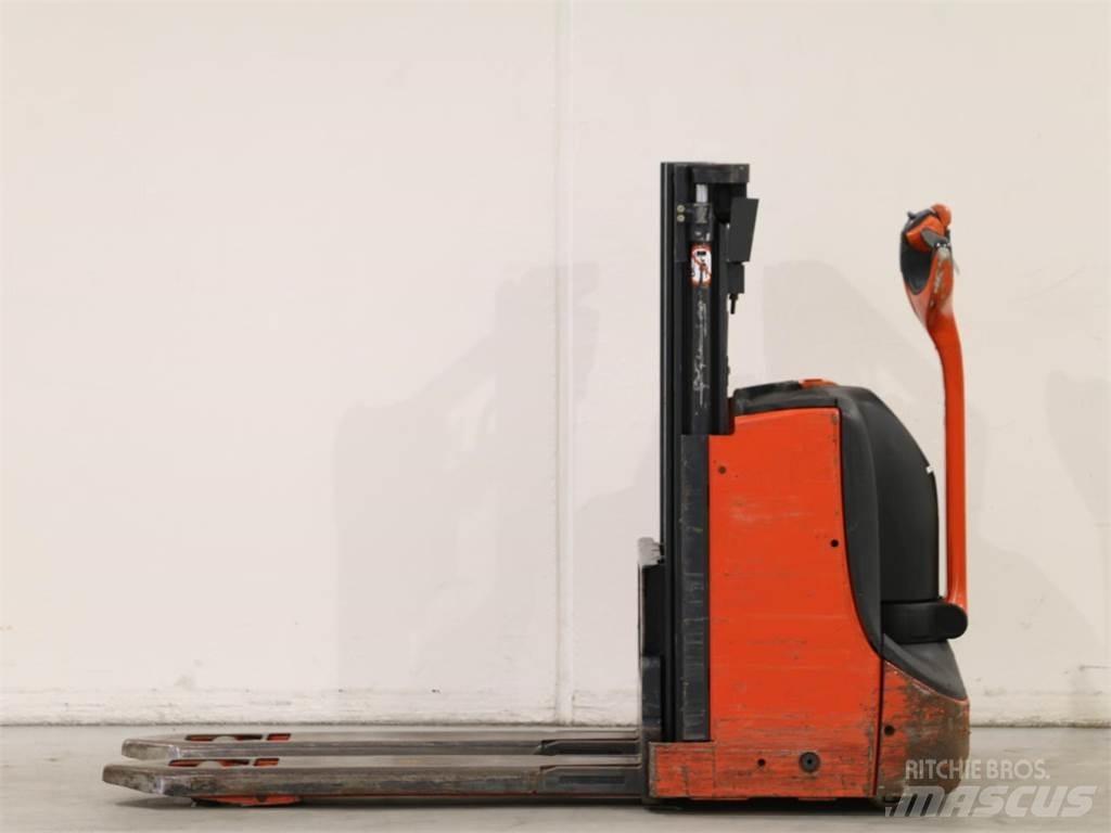 Linde D06/1160 Transpallet uomo a terra