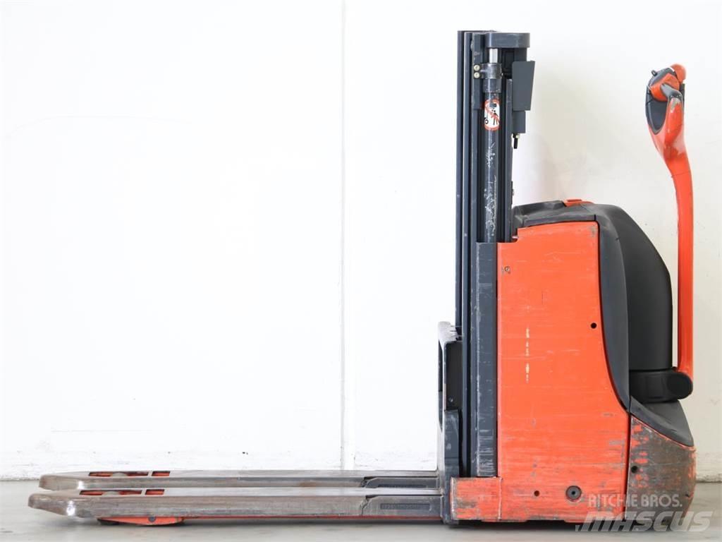 Linde D06/1160 Transpallet uomo a terra