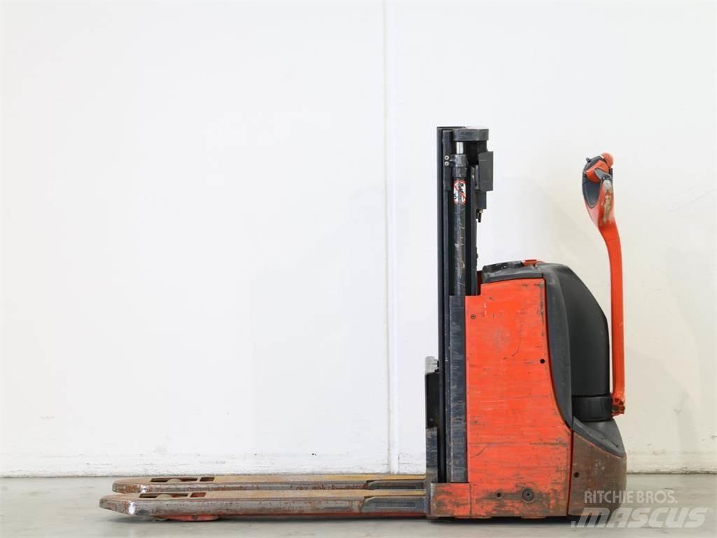 Linde D06/1160-00 Transpallet uomo a terra