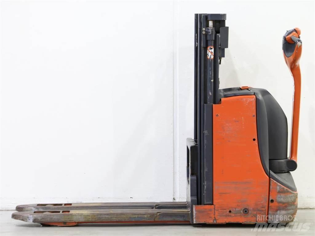 Linde D06/1160-00 Transpallet uomo a terra