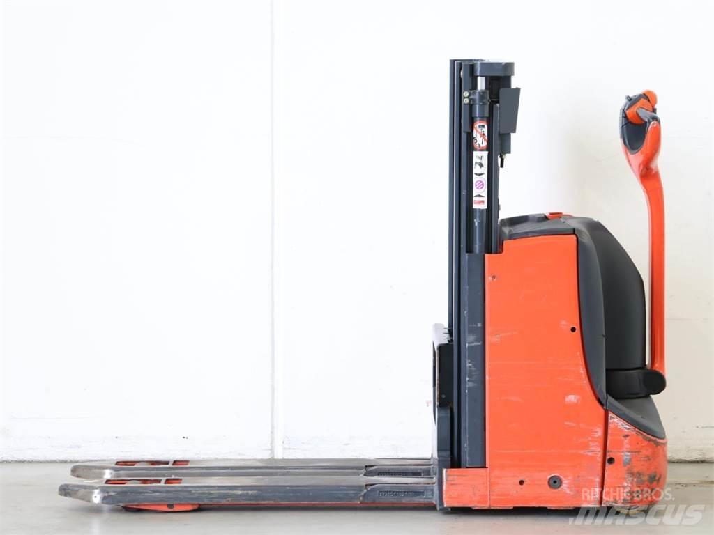 Linde D06/1160-00 Transpallet uomo a terra