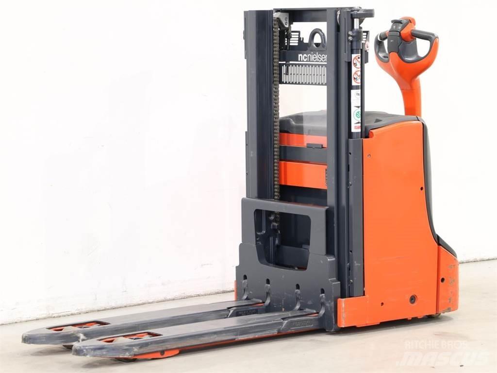 Linde D08/1160 Transpallet uomo a terra