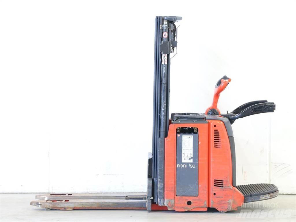 Linde D12AP/133 Transpallet uomo a terra