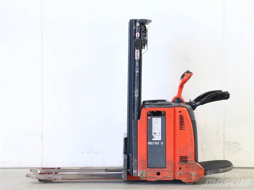 Linde D12AP/133 Transpallet uomo a terra