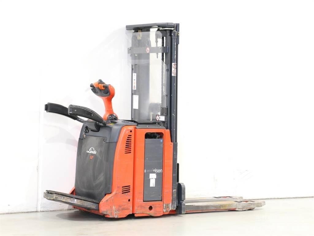 Linde D12AP/133 Transpallet uomo a terra