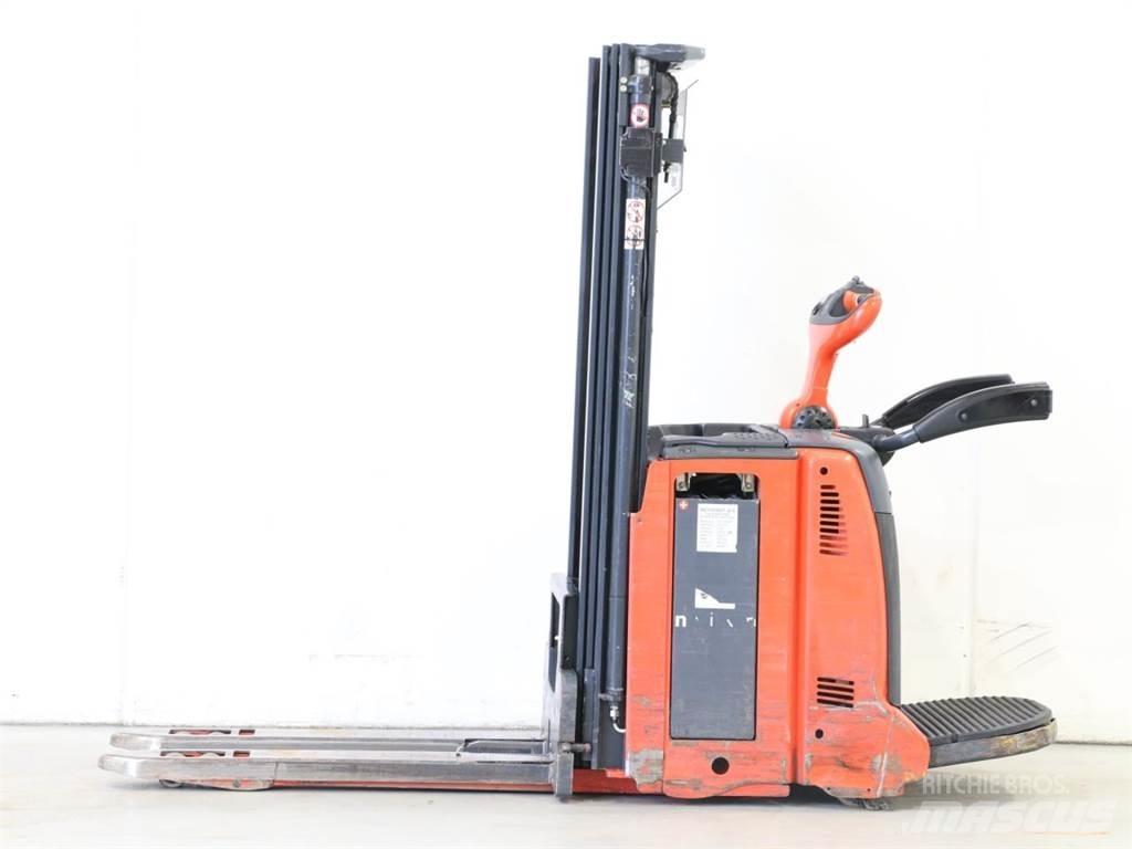 Linde D12AP/133 Transpallet uomo a terra