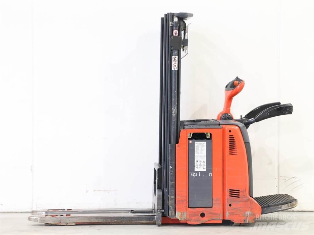 Linde D12AP/133 Transpallet uomo a terra