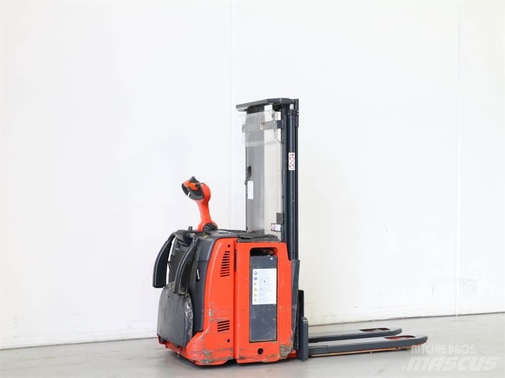 Linde D12AP/133 Transpallet uomo a terra