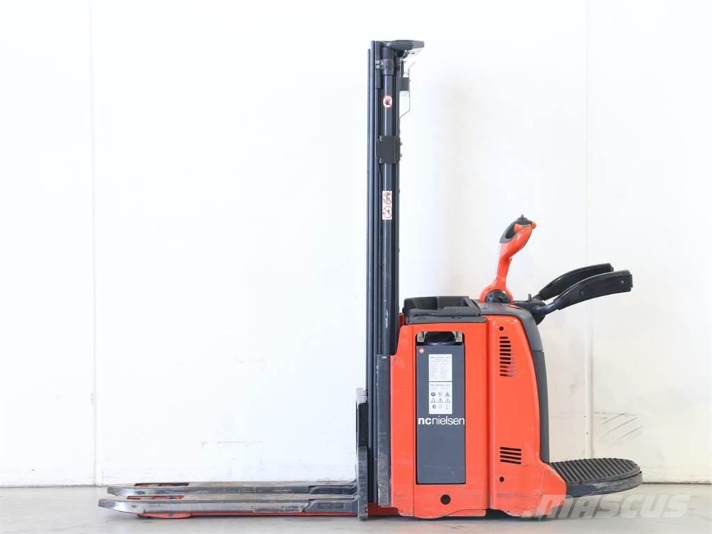 Linde D12AP/133-01 Transpallet uomo a terra