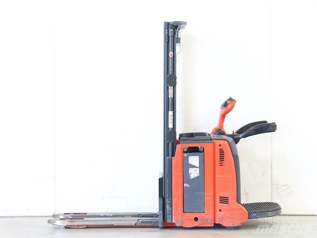 Linde D12AP/133-01 Transpallet uomo a terra