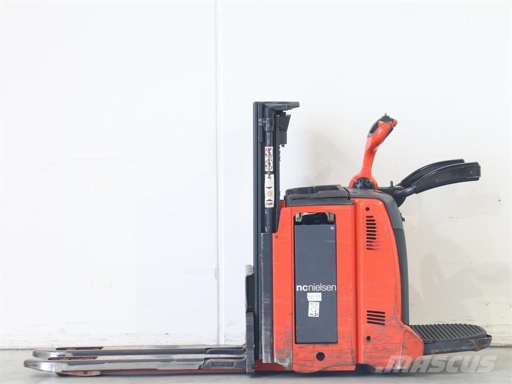 Linde D12HPAP/133-00 Transpallet uomo a terra