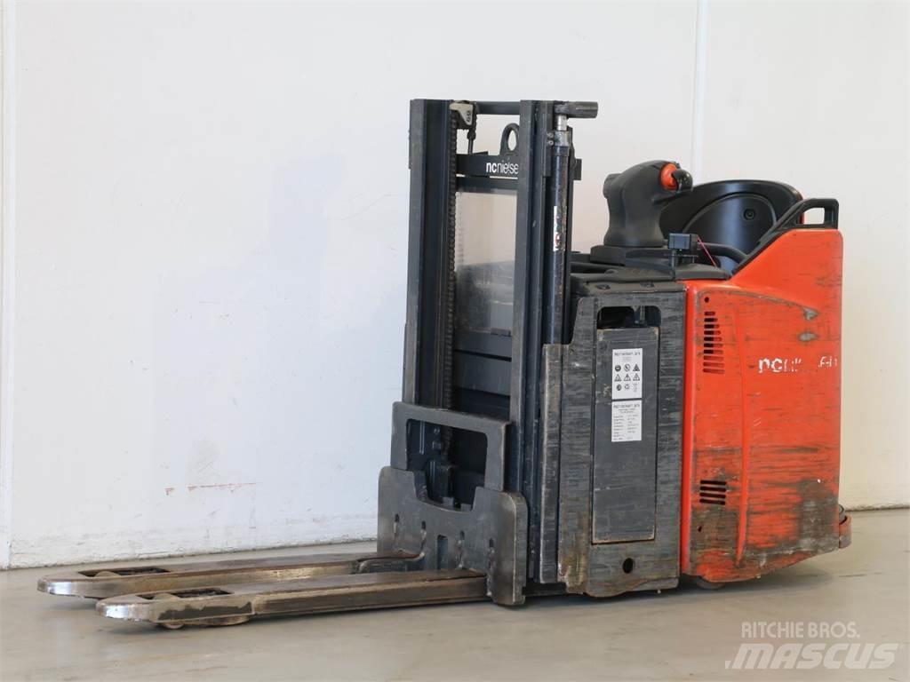Linde D12HPSP/133 Transpallet uomo a terra