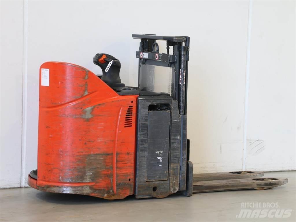 Linde D12HPSP/133 Transpallet uomo a terra