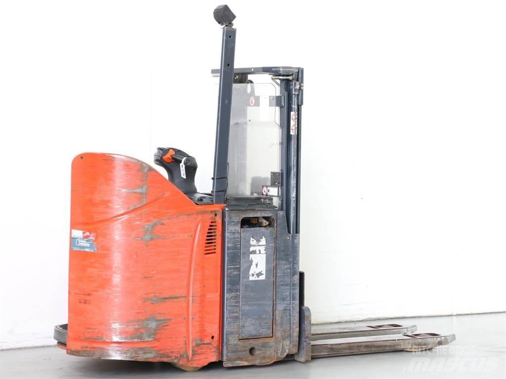 Linde D12SP/133 Transpallet uomo a terra