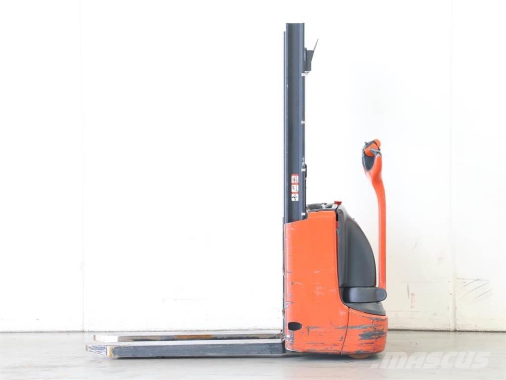 Linde L10/1172-01 Transpallet uomo a terra