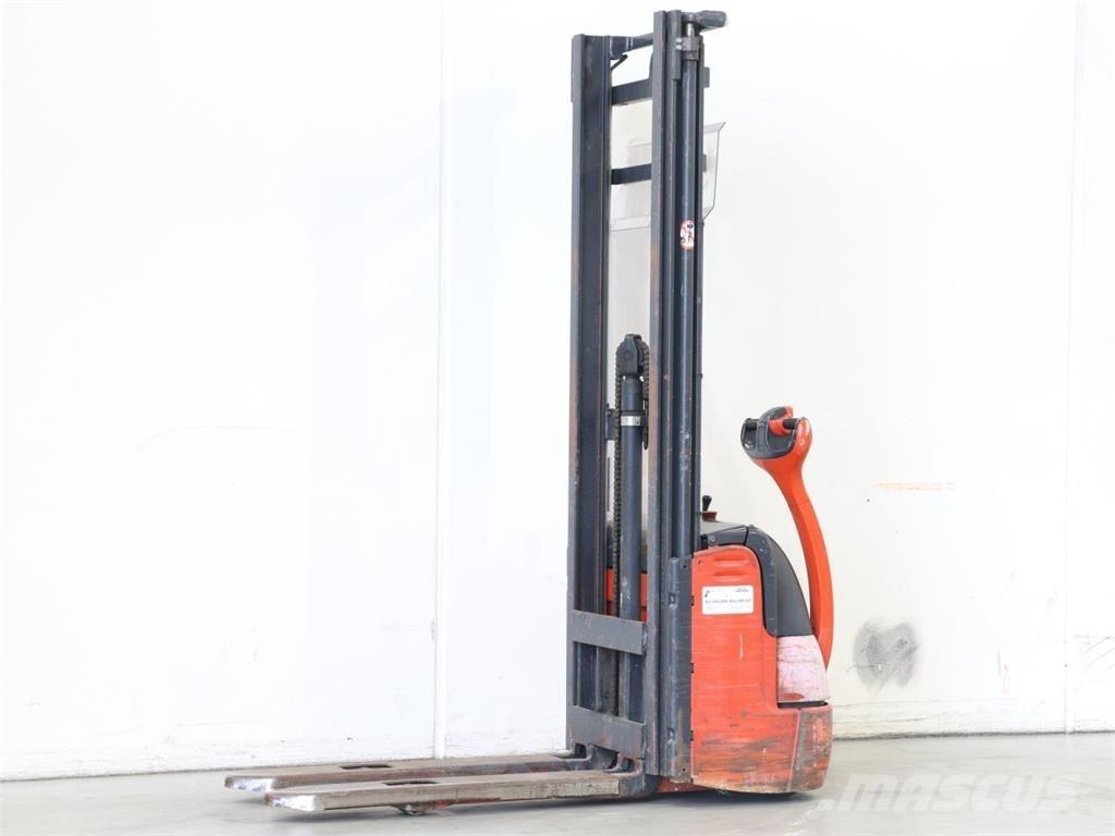 Linde L10/379 Transpallet uomo a terra