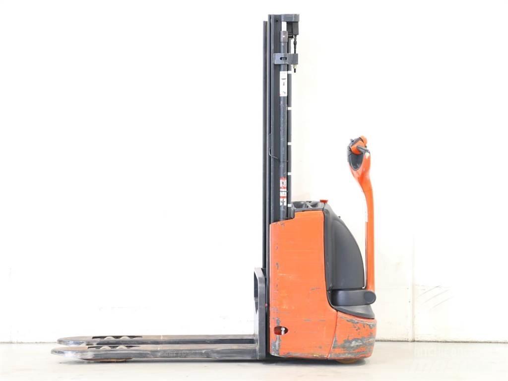 Linde L12/1172 Transpallet uomo a terra