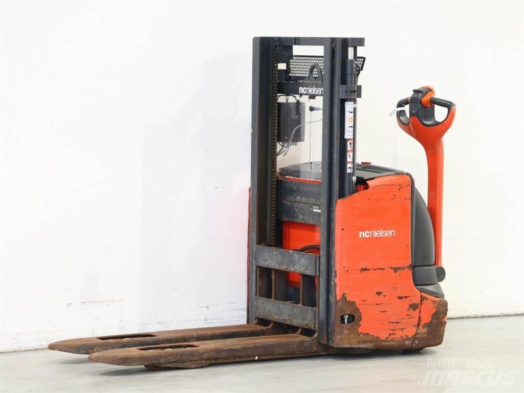 Linde L12I/1172 Transpallet uomo a terra
