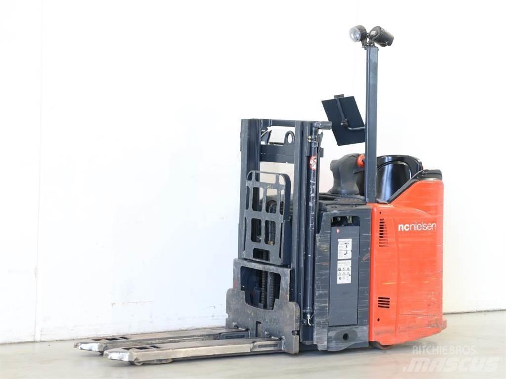 Linde L12LSP/133 Transpallet uomo a terra