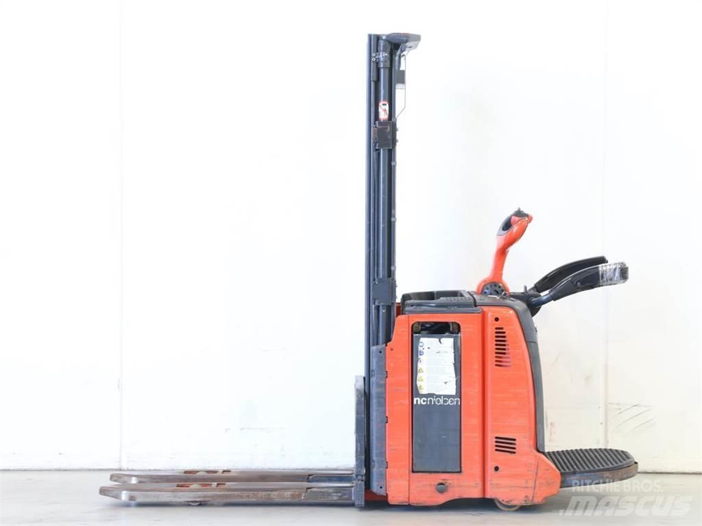 Linde L14AP/133 Transpallet uomo a terra