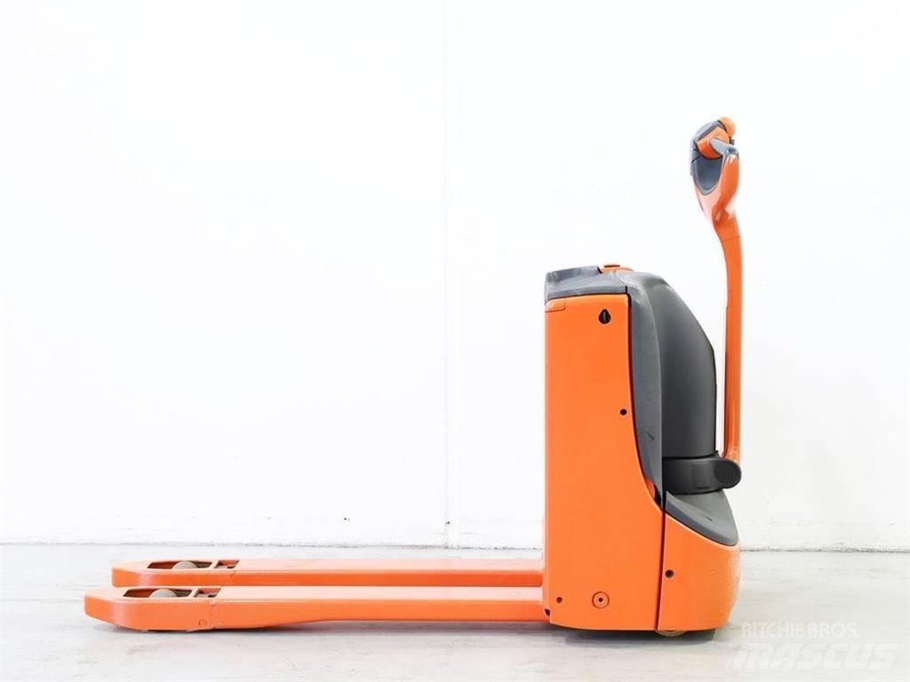 Linde T16/1152 Transpallet uomo a terra