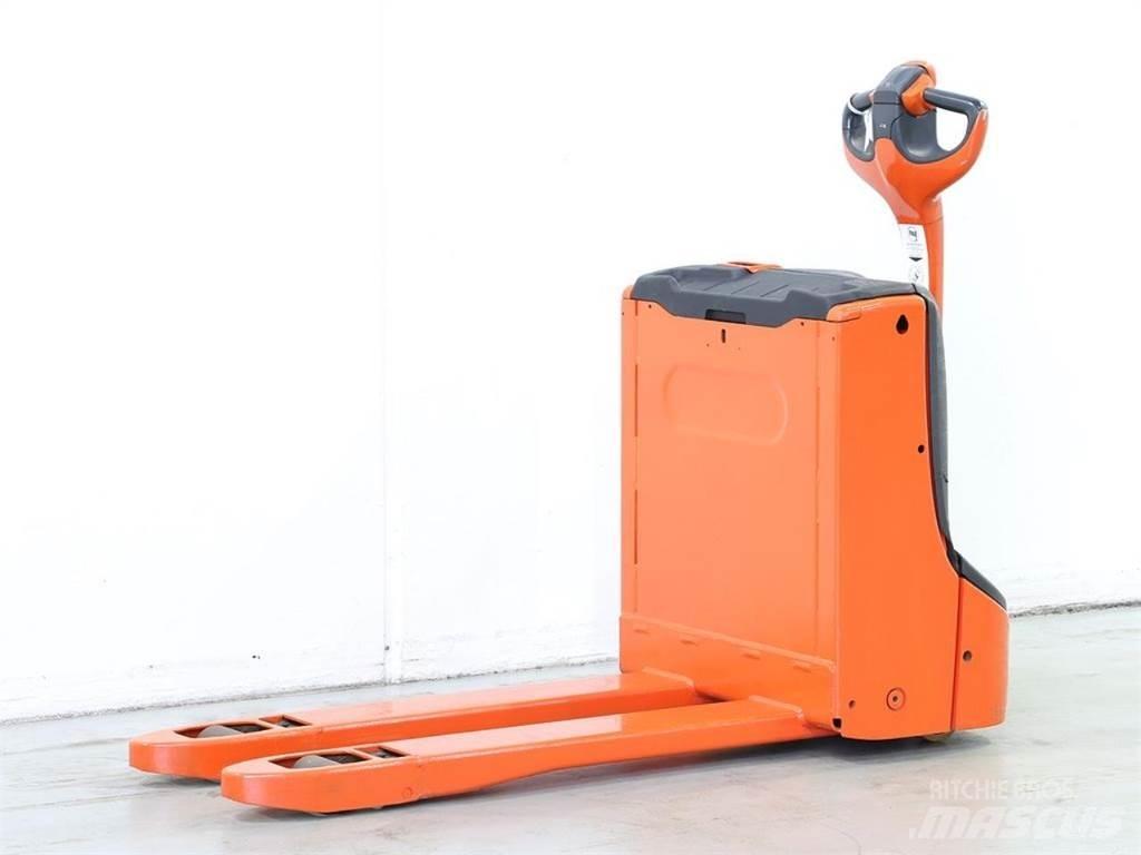 Linde T16/1152 Transpallet uomo a terra