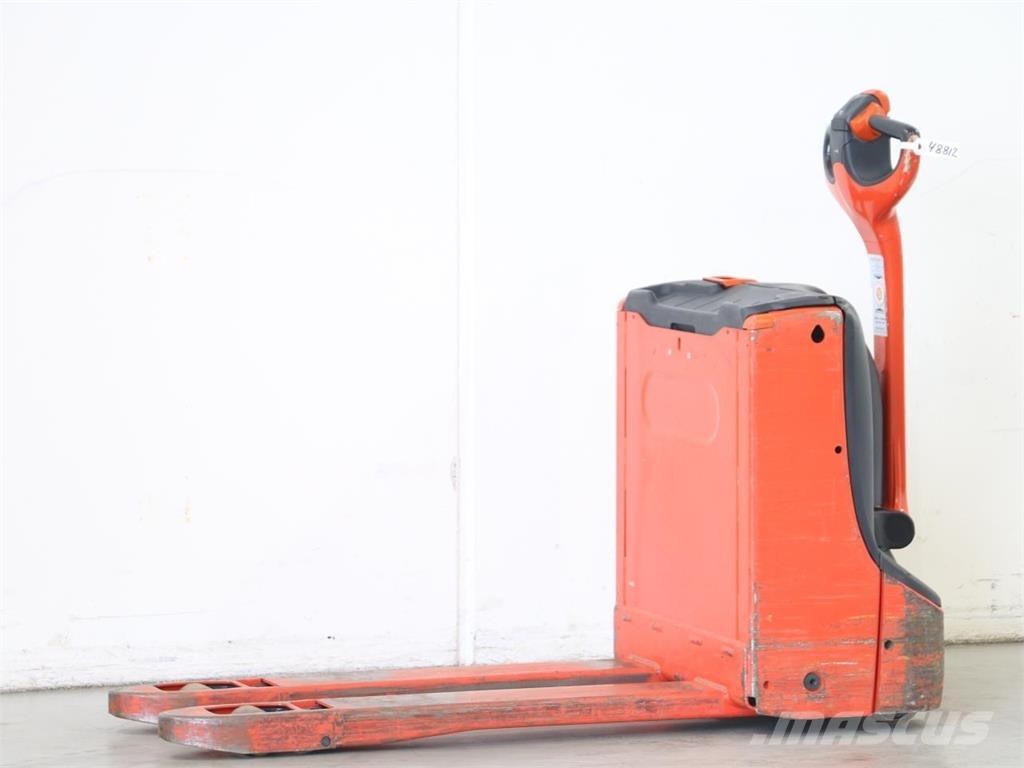 Linde T16/1152 Transpallet uomo a terra