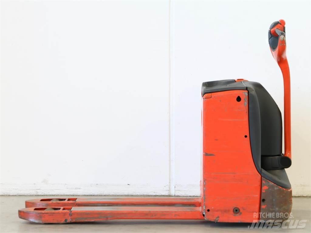 Linde T16/1152 Transpallet uomo a terra