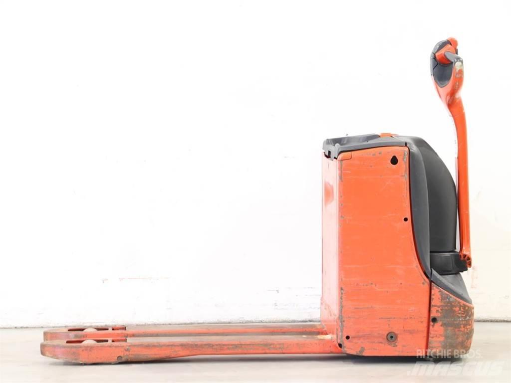 Linde T16/1152 Transpallet uomo a terra