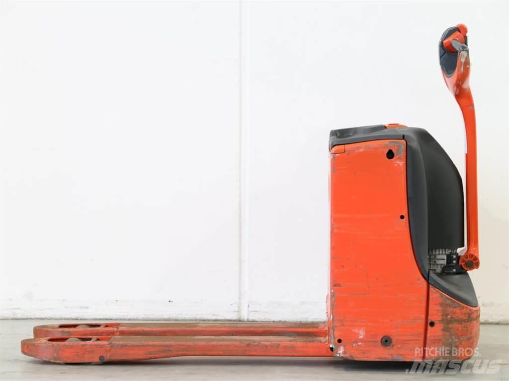 Linde T16/1152 Transpallet uomo a terra