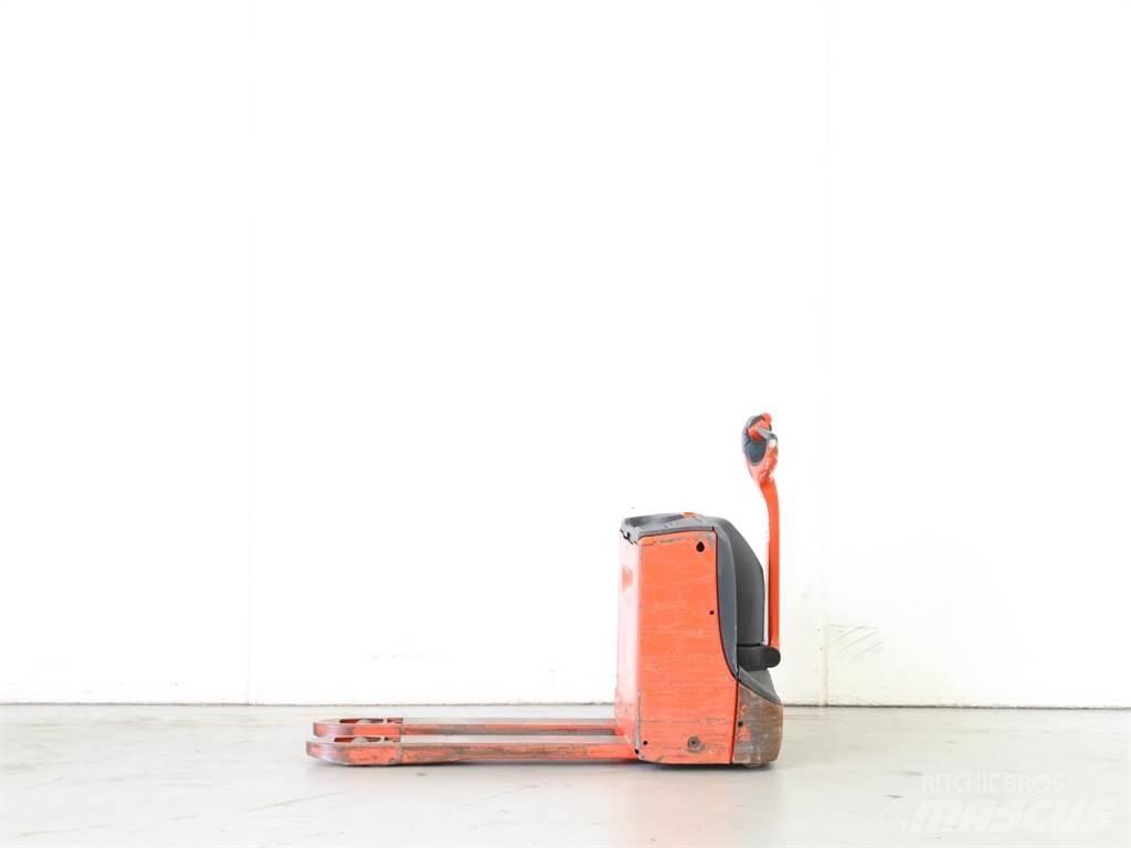 Linde T16/1152 Transpallet uomo a terra