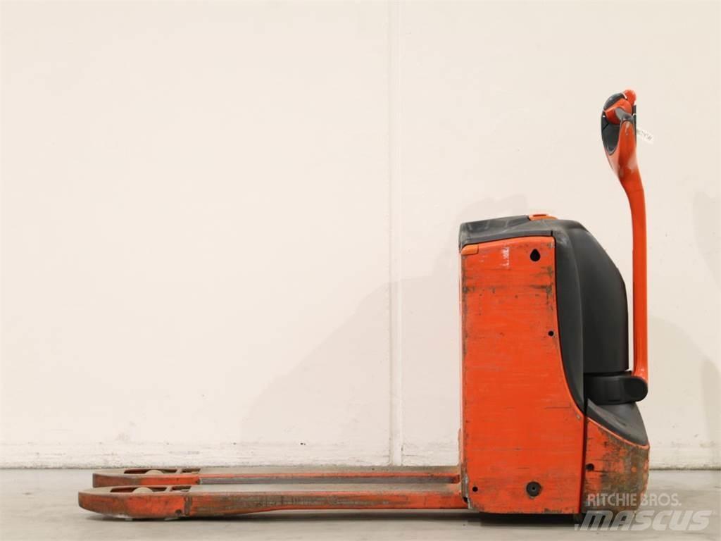 Linde T16/1152-00 Transpallet uomo a terra